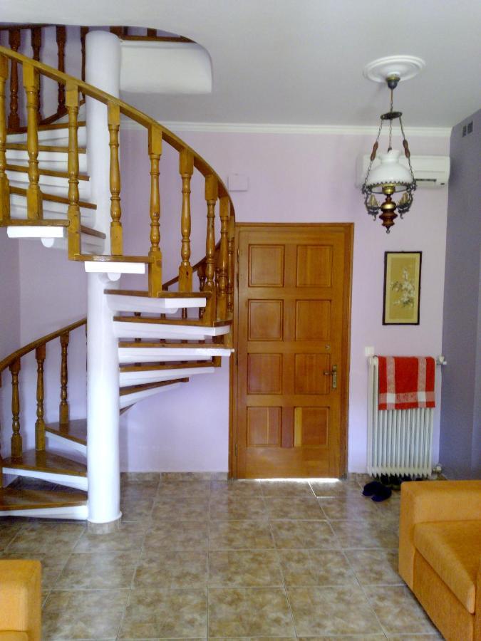 Pool Villa Grigoris Aspiotades Eksteriør billede